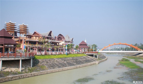 拽哥易拉罐茶油炒饭