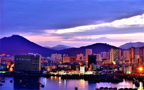 龙潭古镇哪里好玩（龙潭古镇哪里好玩的）